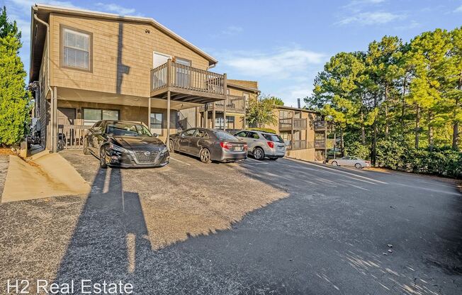 5th Avenue Apartments