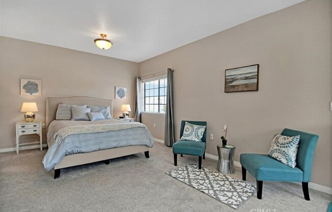 328 Rosecrans Ave