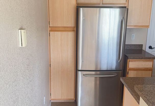 2 beds, 2 baths, $2,000