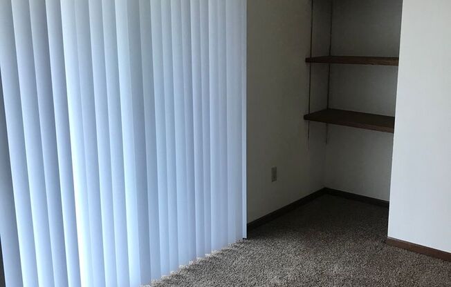 2 beds, 1.5 baths, 1,040 sqft, $1,800, Unit 3172-101