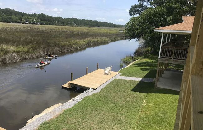 Fully furnished 2-bedroom house on the bayou