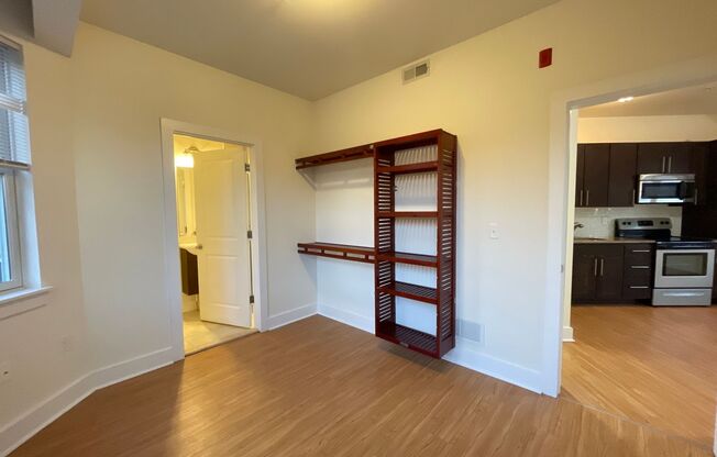 3 beds, 2 baths, $1,795, Unit Unit 2