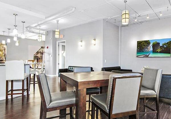 a dining room at Troy Place Apartments - Troy, MI, Michigan