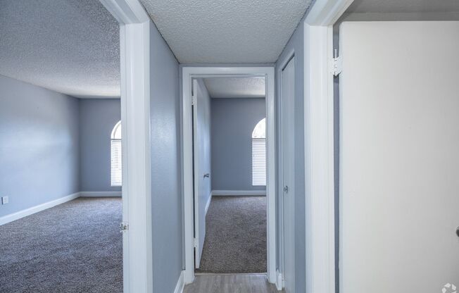 2 beds, 1 bath, 906 sqft, $1,249, Unit O6907D (2X1)