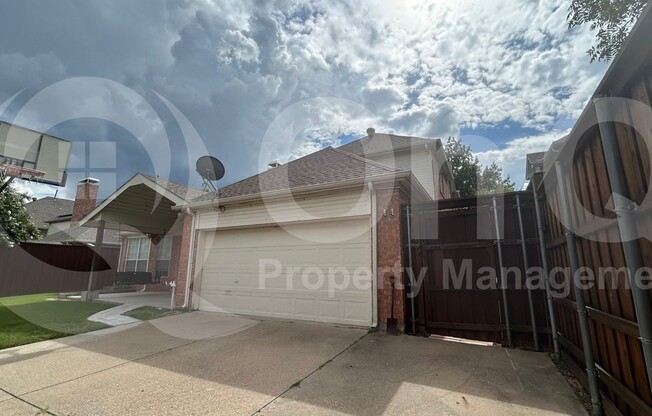 3112 CHIPPENHAM DR