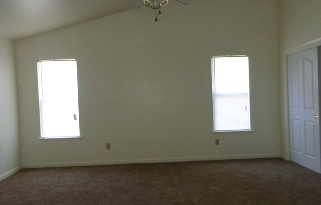 3 beds, 2 baths, $2,150