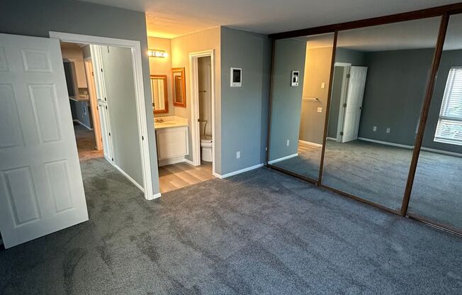 3 beds, 2 baths, $3,195, Unit # 217