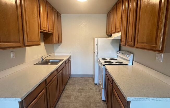 2 beds, 1 bath, 822 sqft, $2,300, Unit Apt 21