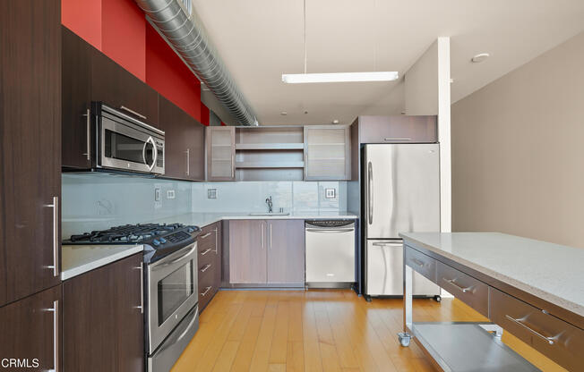 1 bed, 1 bath, 880 sqft, $2,800, Unit 1605