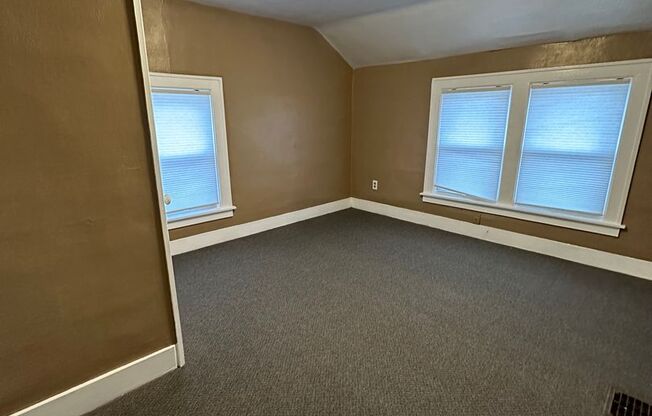 1 bed, 1 bath, $795, Unit 203