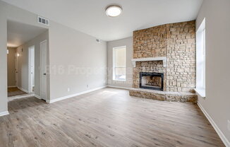 301 BENTON BLVD