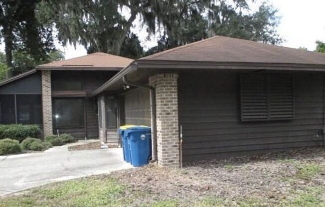 3 beds, 2 baths, $1,800