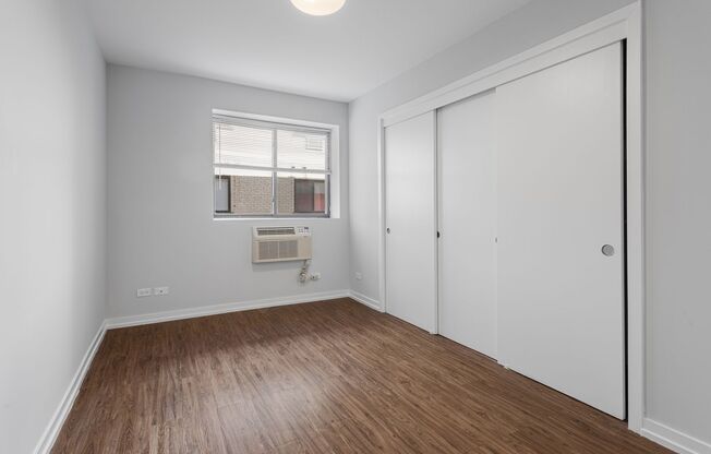 2 beds, 2 baths, $2,400, Unit 414