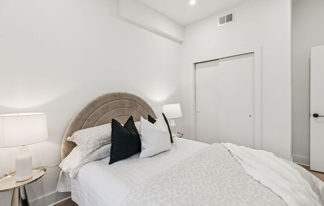 2 beds, 2 baths, 1,000 sqft, $2,773, Unit 105