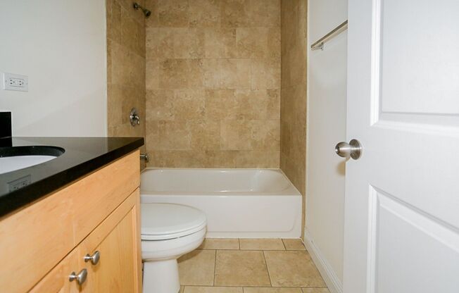 1 bed, 1 bath, 449 sqft, $1,795, Unit 3814S-2W