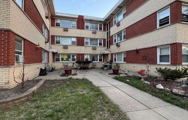 8111 Grand Ave