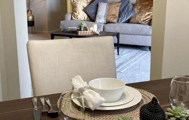 2 beds, 1 bath, 1,000 sqft, $2,375, Unit 1932KD-0T2