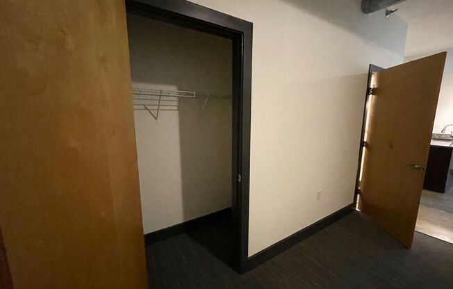 1 bed, 1 bath, 562 sqft, $1,279, Unit 307