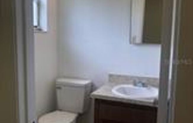2 beds, 1.5 baths, 839 sqft, $1,300, Unit "B"