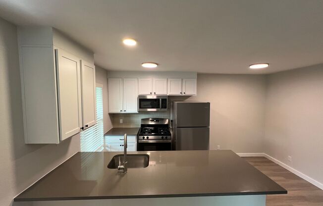 1 bed, 1 bath, 580 sqft, $1,249, Unit PEN-109A