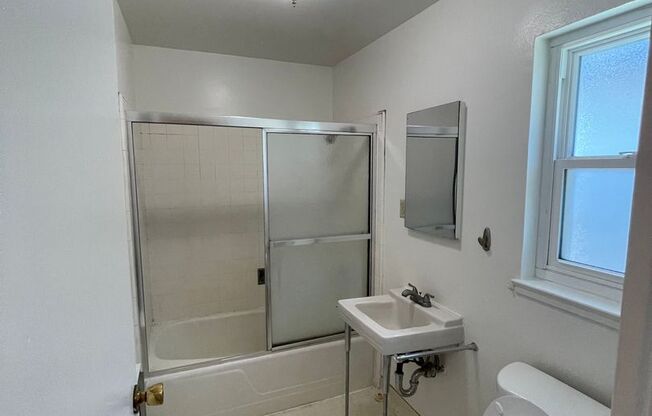 Studio, 1 bath, $1,850