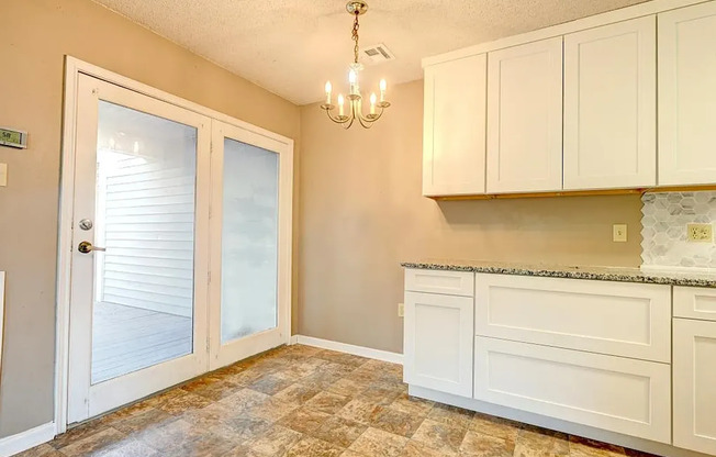 Spacious, quiet townhouse