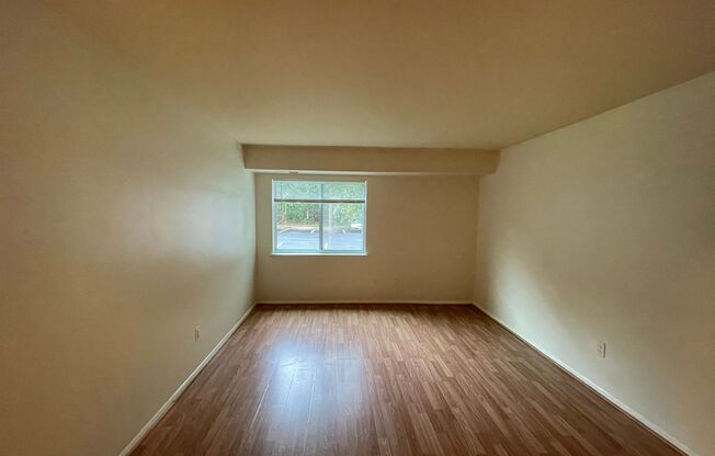 2 beds, 1.5 baths, $1,950, Unit Unit #A3