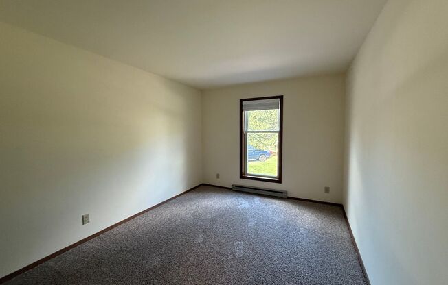 2 beds, 1 bath, 1,070 sqft, $1,745, Unit 7549CD