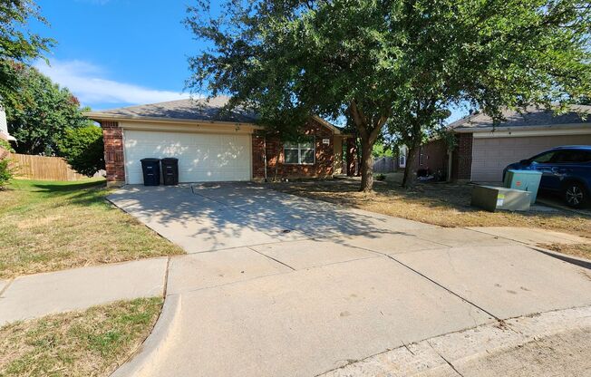 Spacious 4-Bedroom Home in Villages of Woodland Springs