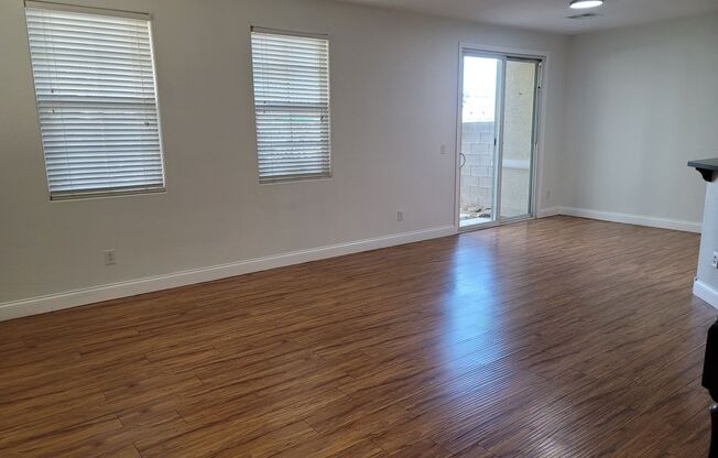 3 beds, 2.5 baths, $1,995