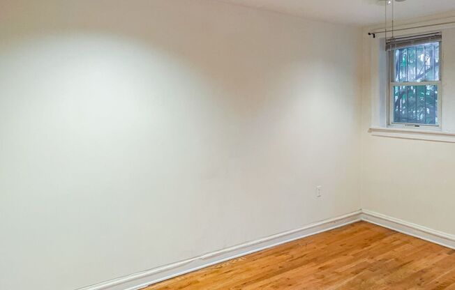1 bed, 1 bath, 1,094 sqft, $1,595, Unit 5038-G