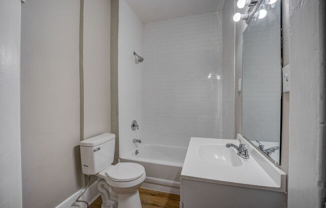 Freshly Updated 2 Bedroom House