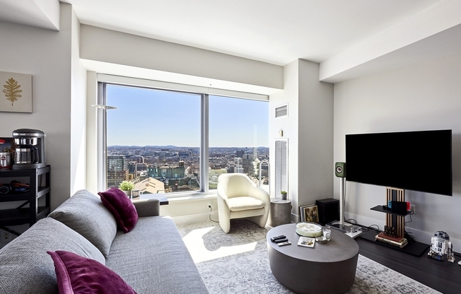1 bed, 1.5 baths, 1,035 sqft, $5,500, Unit 22H