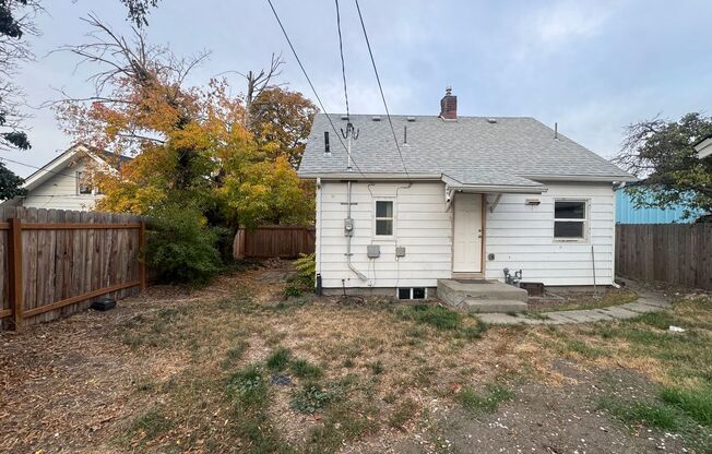 REMODELED 3BD/2BA GARLAND DISTRICT BUNGALOW | SHOP | DETACHED GARAGE | 6-MONTH LEASE | AVAIL 10/23
