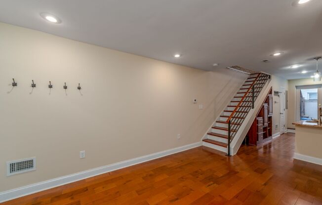 104 S. Chapel St./2 Bed, 2.5 bath Townhouse in Butchers Hill