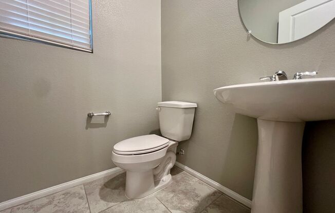 Modern 2-Bedroom Townhome Near Allegiant Stadium!