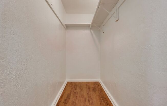 Studio, 1 bath, 360 sqft, $1,695, Unit 11