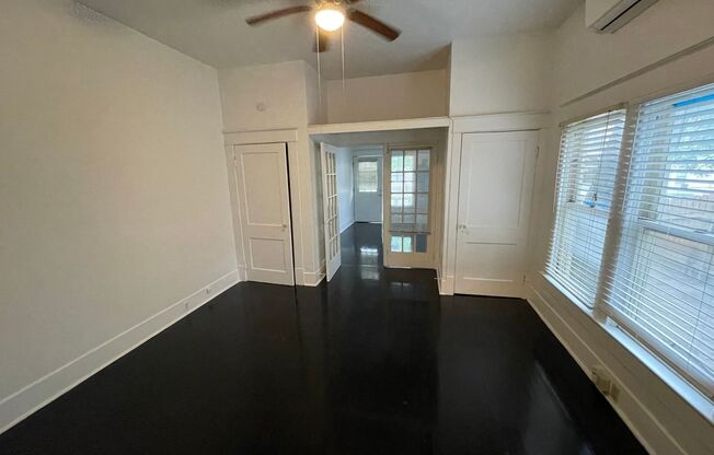2514 Pearl St.