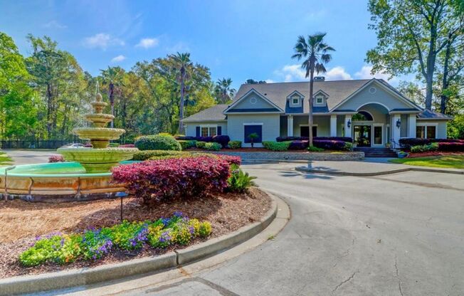 3 beds, 2 baths, 1,394 sqft, $2,850, Unit Daniel Ellis