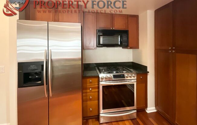 2 beds, 2 baths, $4,395, Unit Apt 712