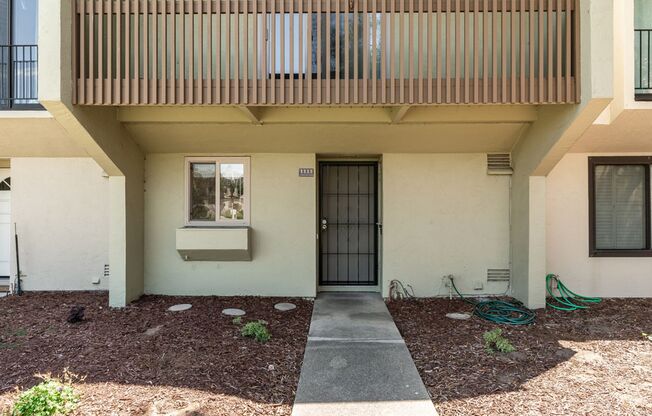 1115 Camino del Valle - 3 Bedroom|1.5 Bathrooms| TownHouse