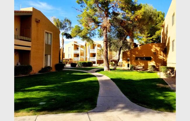 2 beds, 2 baths, 892 sqft, $1,409, Unit 224