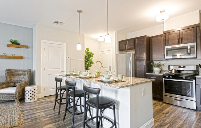 1 bed, 1 bath, 775 sqft, $2,295, Unit 2011