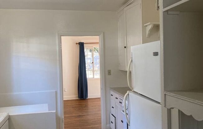 1 bed, 1 bath, $1,175, Unit 1034 - Madison