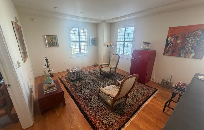 Furnished One Bedroom Condo near Union Square and the Financial District