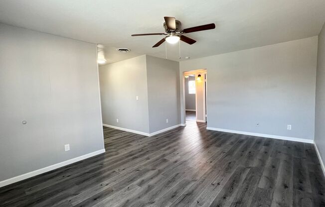 2 beds, 1 bath, 704 sqft, $1,995, Unit 16