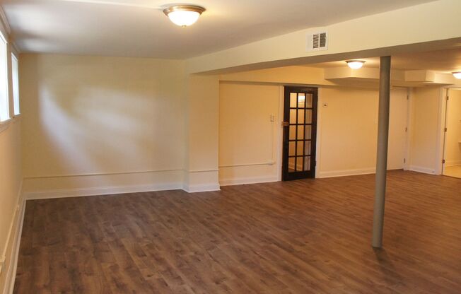 1 bed, 1 bath, 1,244 sqft, $1,995, Unit 2526-G