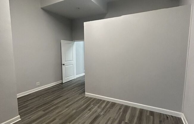 3356 Montrose