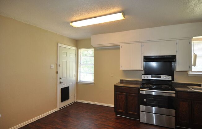 Lovely home located in Mesquite at 635 & Hwy 80!