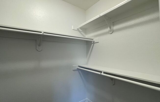 2 beds, 2 baths, 980 sqft, $3,055, Unit 819-31